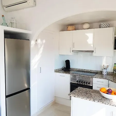 Neu Renovierte Mit Privatem Pool Fusslaeufig Zum