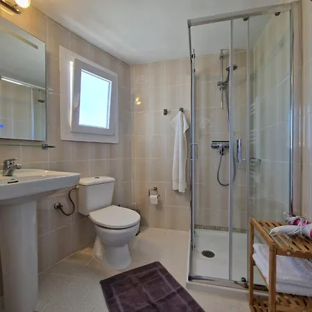 Neu Renovierte Mit Privatem Pool Fusslaeufig Zum Villa *